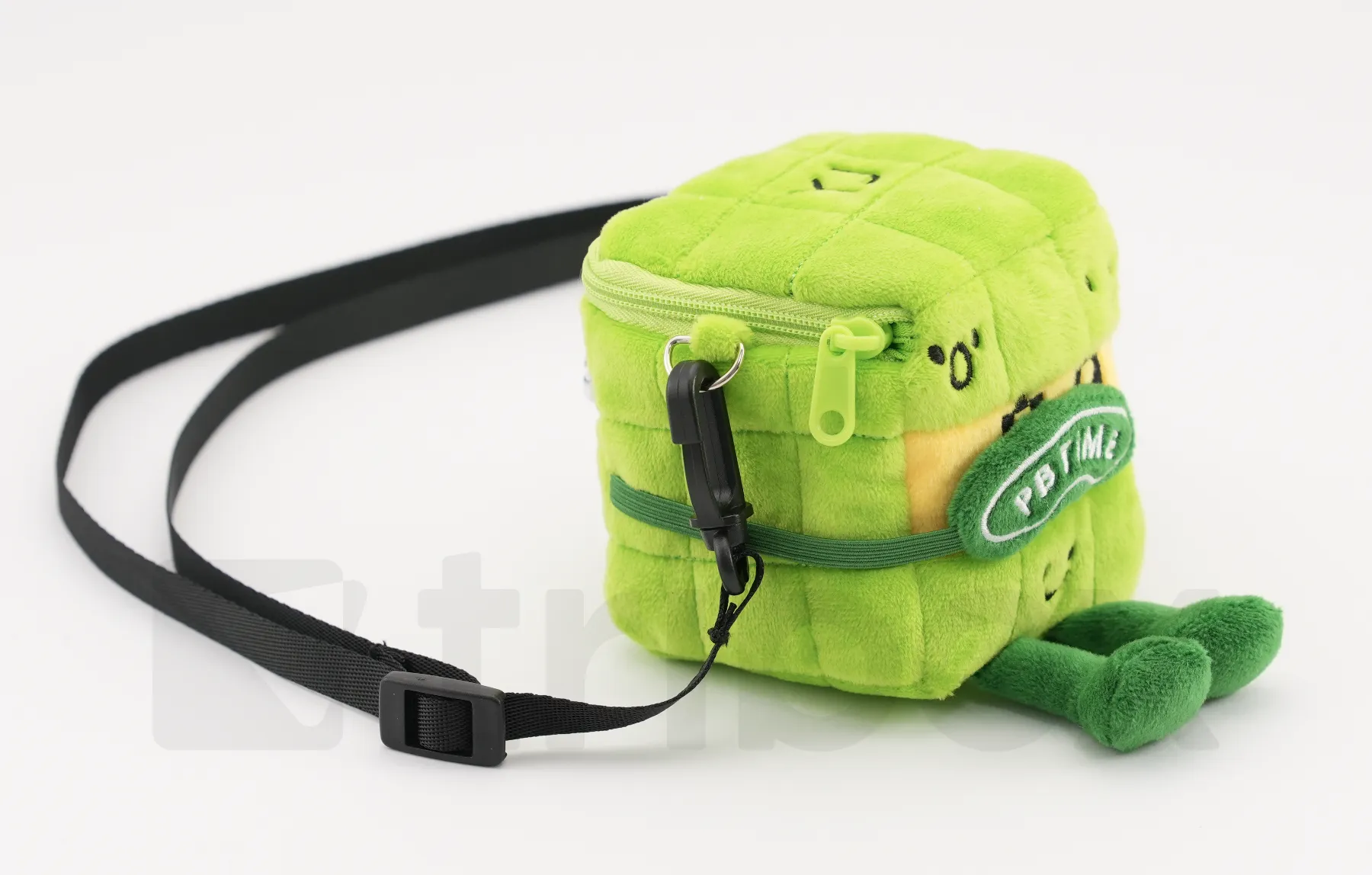 triboxストア / YJ Plush Cube Bag